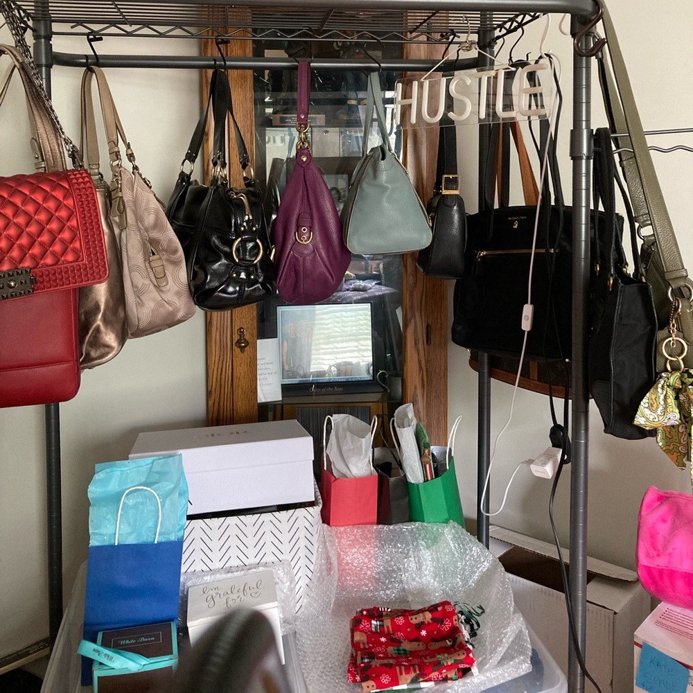 Rehab Bags & Wallets - Picture 13 of 14